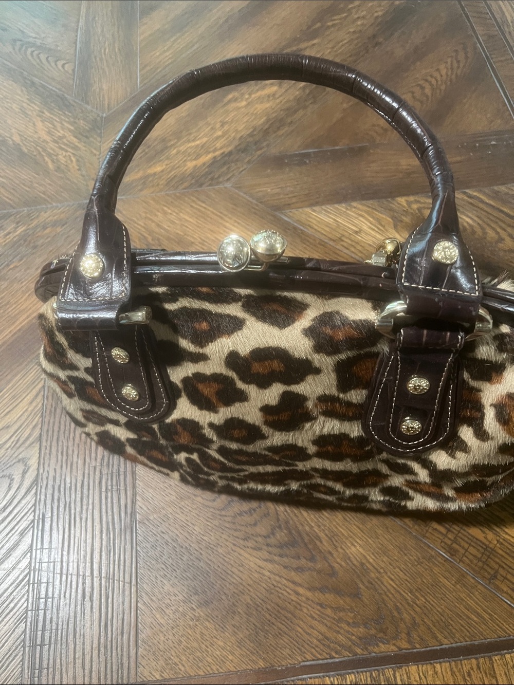 Anne Klein Leopard Print Satchel with Dark Brown Trim (Bin 2-75) - Picture 5 of 8